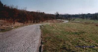 Hauptstraße im Jahr 2000